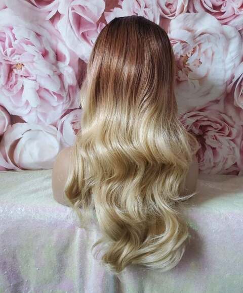 Lace front wig - Picture 5 of 5